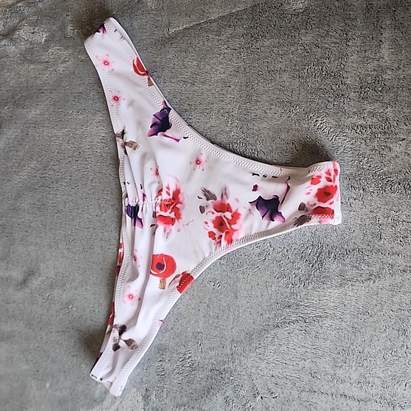 🔴 Bikini bottom - Picture 2 of 5